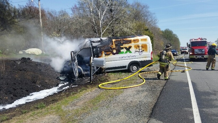 FedEx Truck Fire in Amissville - Washington Volunteer Fire and Rescue